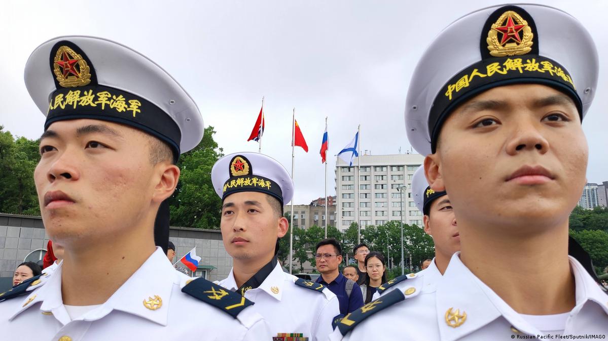 China y Rusia inician maniobras navales en Japón – DW – 03/08/2025