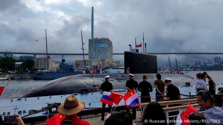 Russland und China halten zusammen eine dreitägige Marineübung ab.