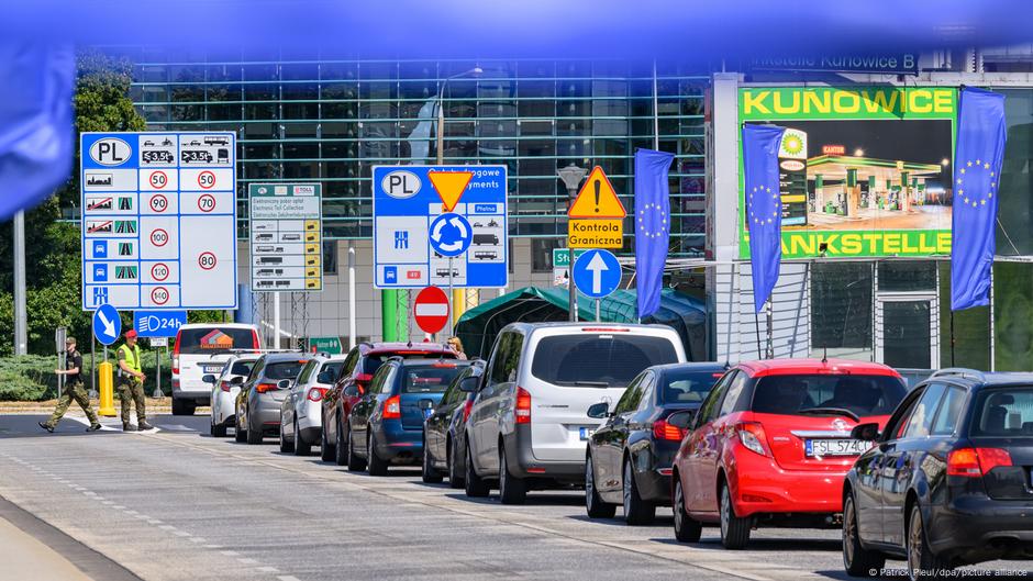 Prasa: Milionowe straty w gospodarce przez kontrole graniczne