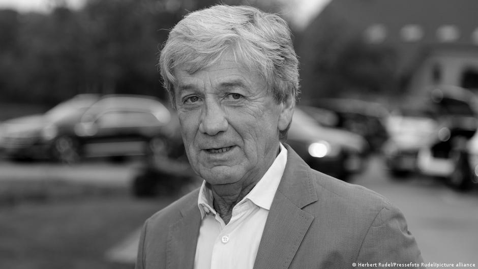 Ex-Fußball-Weltmeister Frank Mill ist tot