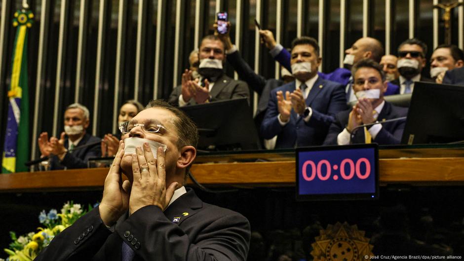 Congreso brasileño cancela sesiones por boicot opositor