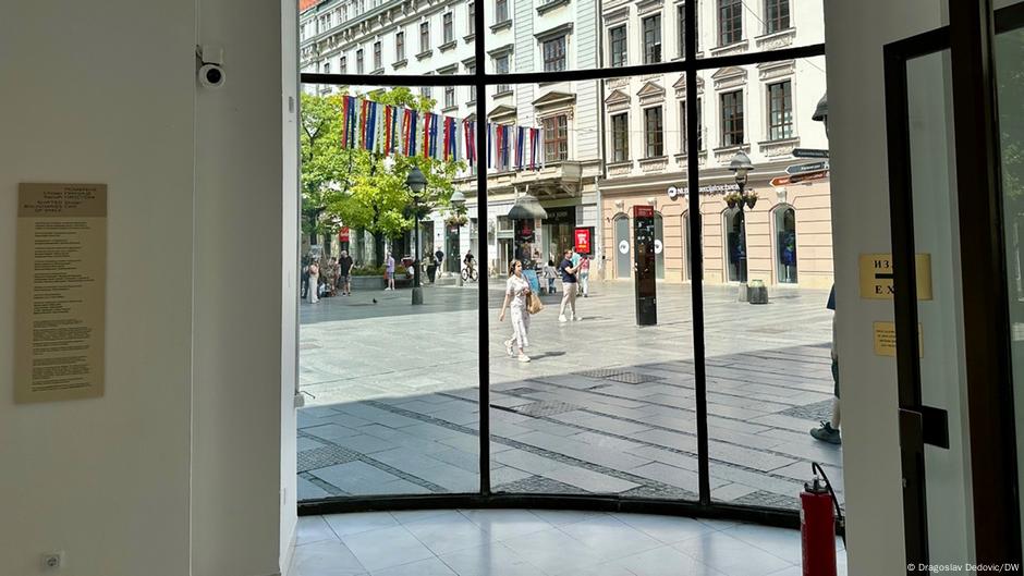 Pogled iz Galerije SANU na Knez Mihailovu