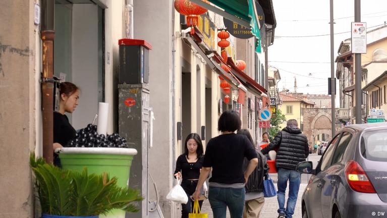 中国人制造的“Made In Italy”如何改变普拉托? – DW – 2025年8月8日