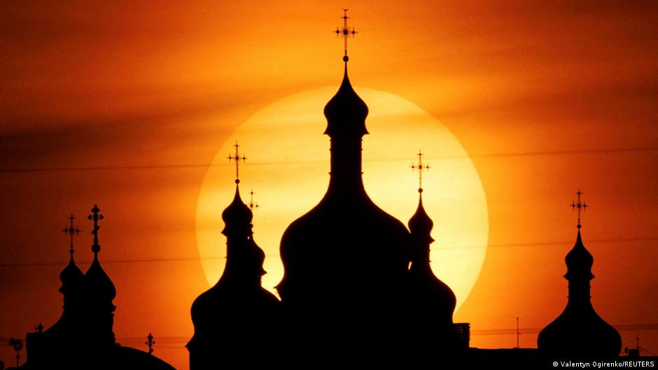 В Киеве в результате удара ВС РФ горит Киево-Печерская лавра