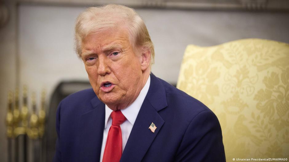 Лідери Європи хочуть поговорити з Трампом до його зустрічі з Путіним - Bloomberg