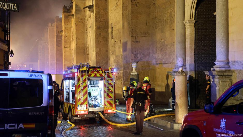 La histórica mezquita de Córdoba reabre tras incendio – DW – 09/08/2025