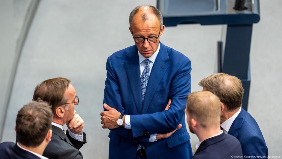 Prasa o stu dniach kanclerza Merza: rząd robi za mało