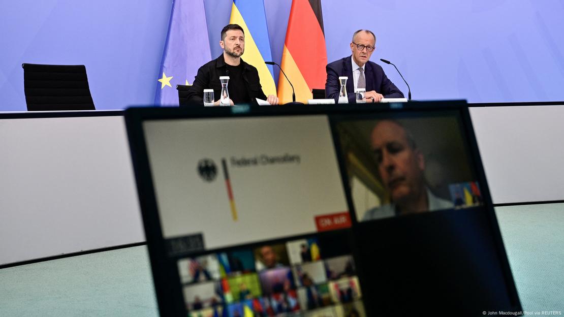 Фридрих Мерц и Володимир Зеленски  - Кадри от вчерашната видео конференция