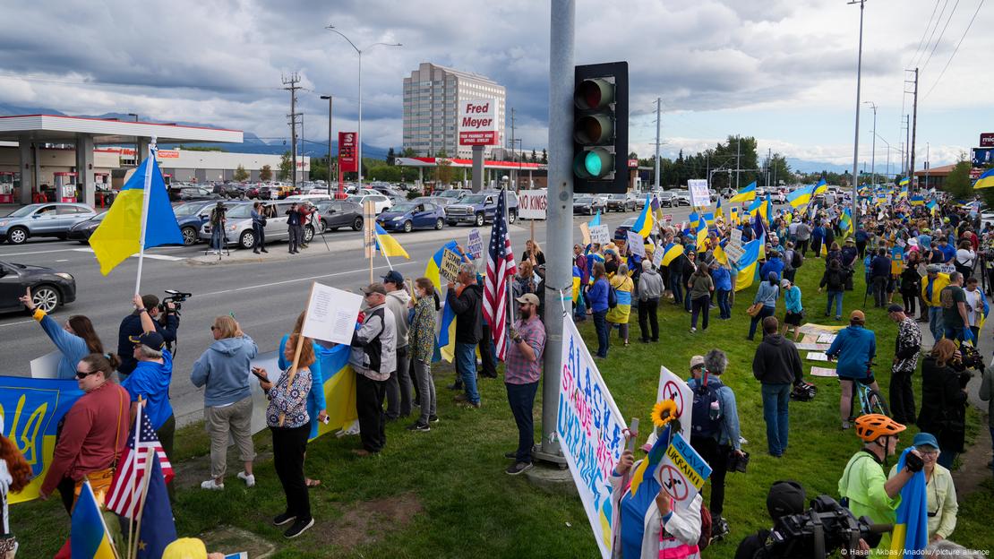 USA Anchorage 2025 | Pro-ukrainische Demonstration vor dem Treffen von Donald Trump und Wladimir Putin USA Anchorage 2025 | Pro-ukrainische Demonstration vor dem Treffen von Donald Trump und Wladimir Putin