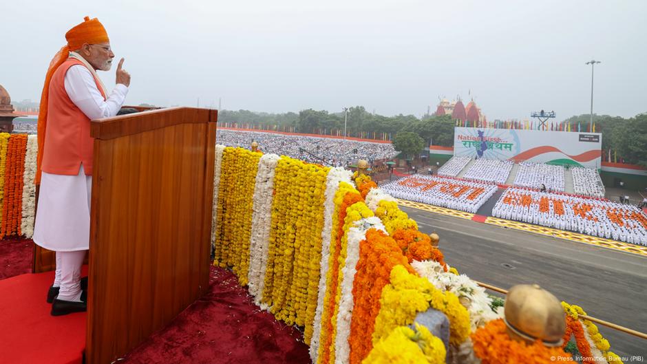 India's Modi seeks 'self-reliance' on Independence Day