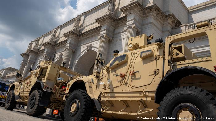 Governo Trump mantém chefe da polícia de Washington no cargo
