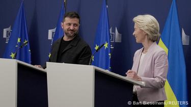 Ζελένσκι και φον ντερ Λάιεν Ζελένσκι και φον ντερ Λάιεν