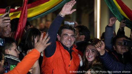 Boliviens Präsidentenwahl hat zu einem politischen Richtungswechsel geführt.