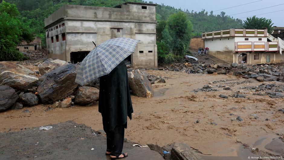 Lluvias monzónicas suman 695 muertos en Pakistán – DW – 19/08/2025