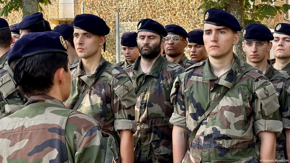 Jutarnji trening u 24. pešadijskom puku u Versaju