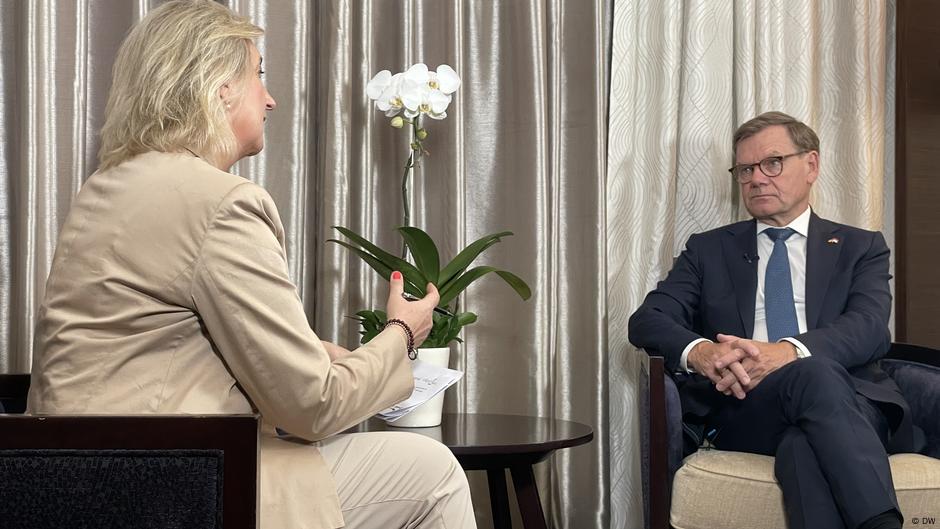 Ministar inostranih poslova Nemačke Johan Vadeful u razgovoru s novinarkom DW Rozalijom Romanjec