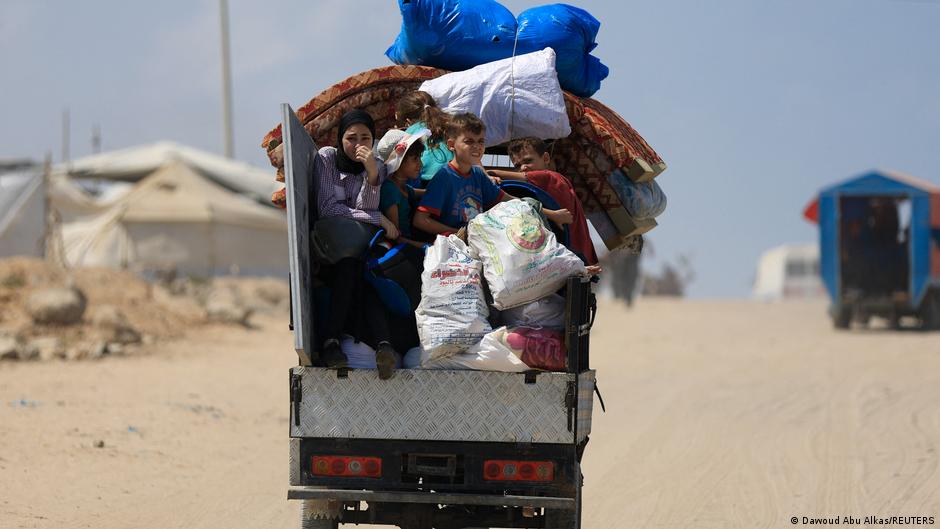 Israel llama a evacuar hospitales del norte de Gaza – DW – 21/08/2025