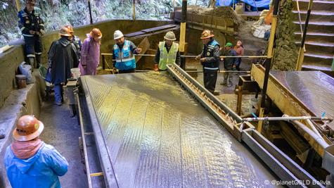 Mesa vibratoria comprada por una cooperativa en Bolivia, tras el asesoramiento del proyecto goldenPLANET, para trabajar con técnicas gravimétricas.