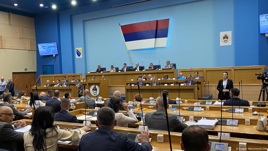 Narodna skupština RS raspravljaće se o raspisivanju referenduma o presudi Miloradu Dodiku