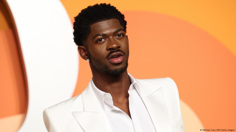 Lil Nas X arrested after being found nearly naked in LA – DW – 08/22/2025