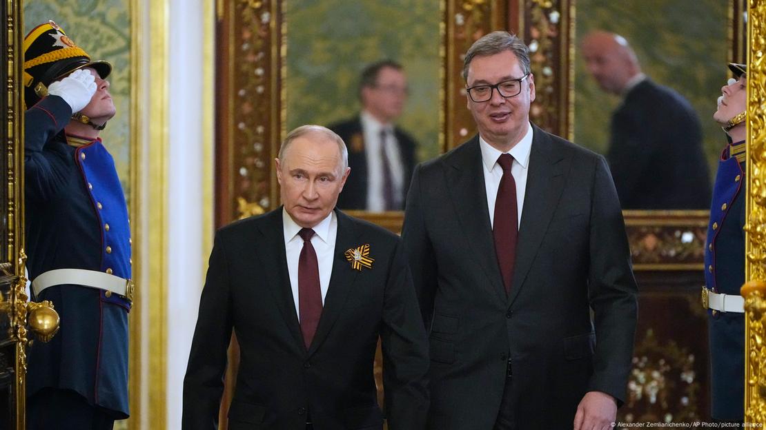 Presidenti rus Vladimir Putin dhe presidenti serb serb Aleksandar Vuçiç takohen në Moskë Presidenti rus Vladimir Putin dhe presidenti serb serb Aleksandar Vuçiç takohen në Moskë