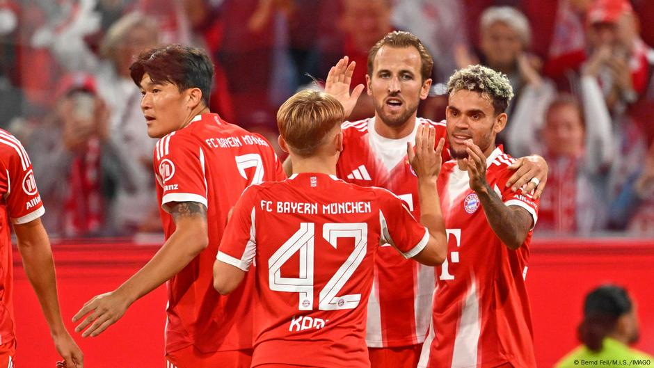 بايرن ميونخ يكشر عن أنيابه ويسحق لايبزيغ في افتتاح الدوري