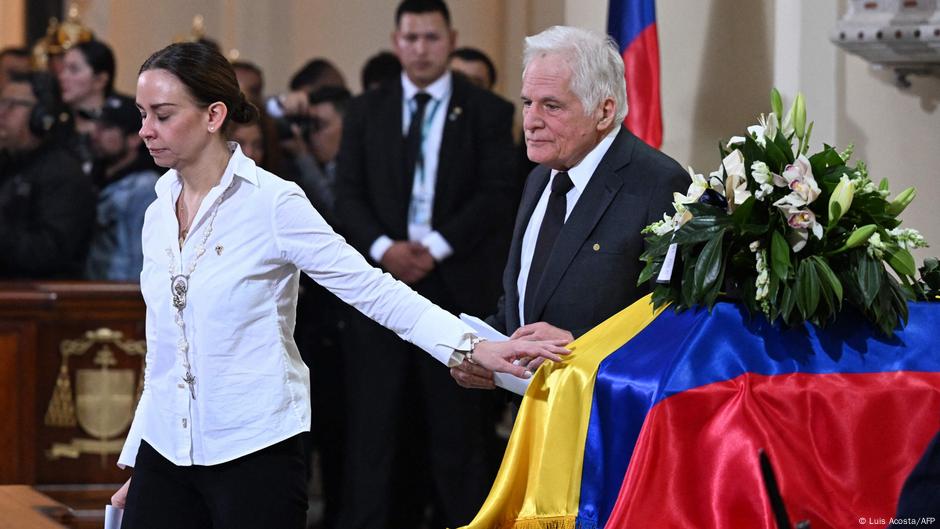 Colombia: padre de Miguel Uribe Turbay asume precandidatura