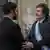 El presidente de Chile, Gabriel Boric (izq.), saluda a Javier Milei en Buenos Aires.