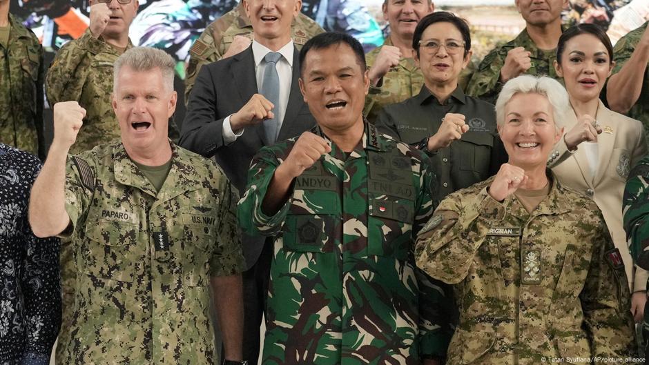 Indonesia and US begin joint annual military drills  DW  08/25/2025
