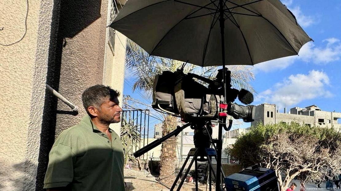 O palestino Hussam al-Masri, que atuava como cinegrafista da Reuters em Gaza