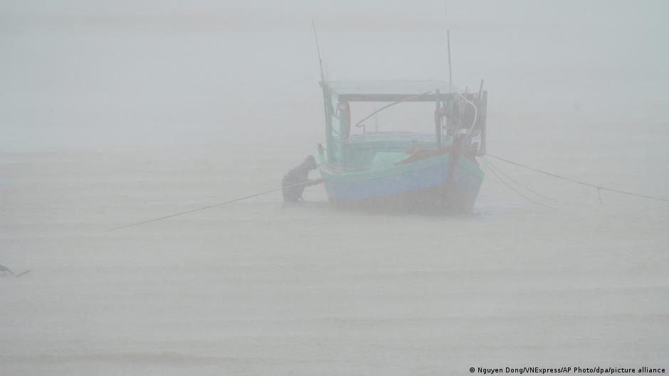 Al menos tres muertos en Vietnam por impacto de tifón Kajiki – DW – 26/08/2025