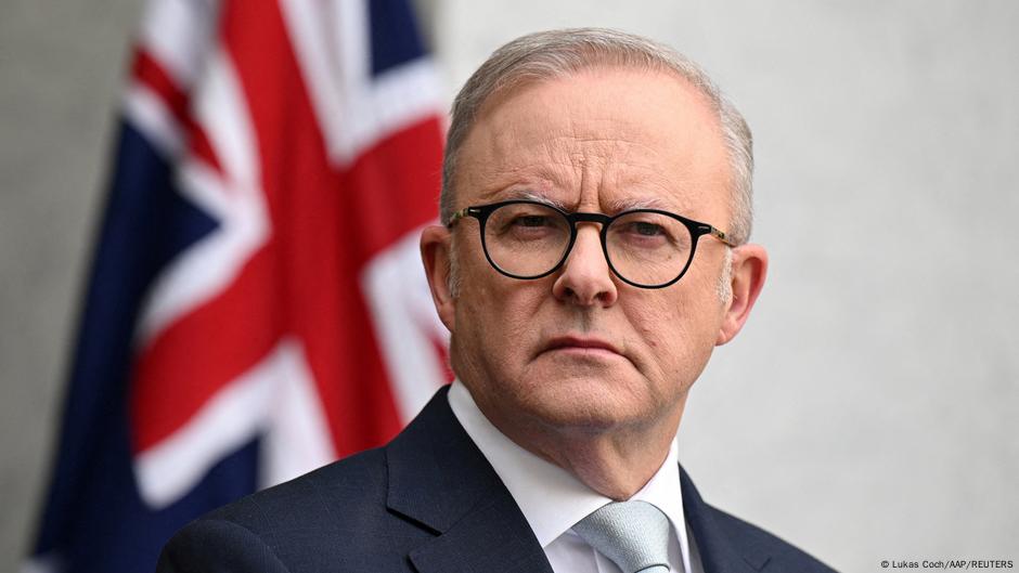Australia expels Iranian diplomats over antisemitic attacks – DW – 08/26/2025