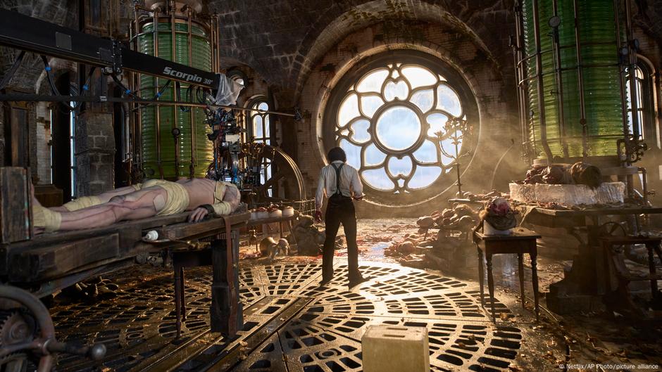 Džejkob Elordi i Oskar Ajzak igraju u filmu „Frankenštajn“