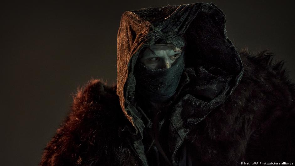 Džejkob Elordi u filmu Frankenštajn