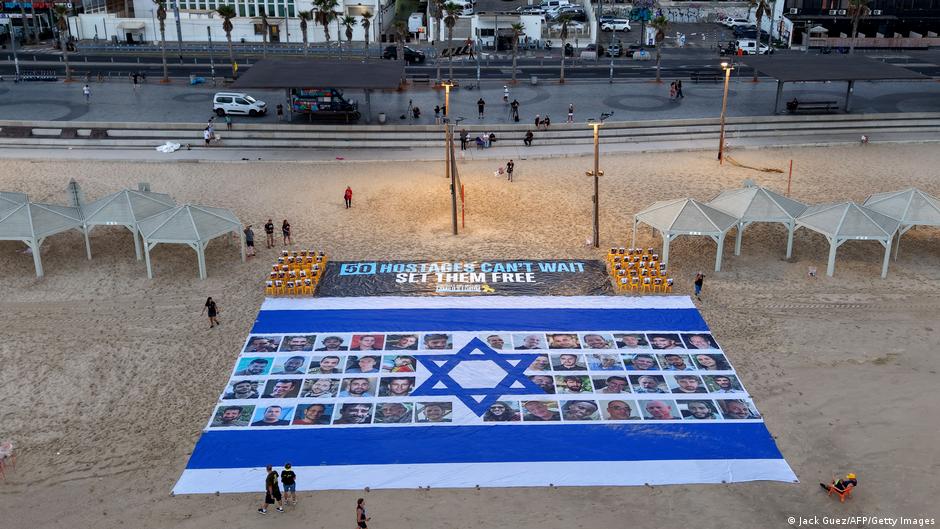 Israel anuncia la recuperación de los cuerpos de dos rehenes – DW – 29/08/2025