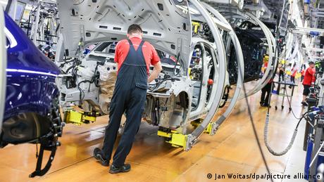 Autokrise: Was wird aus der 35-Stunden-Woche in Deutschland?