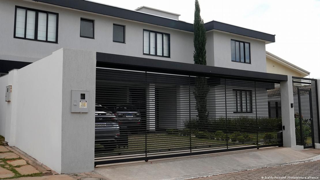 La residencia de Jair Bolsonaro, donde guarda arresto domiciliario desde hace tres semanas. (Imagen de archivo: 05.08.2025)