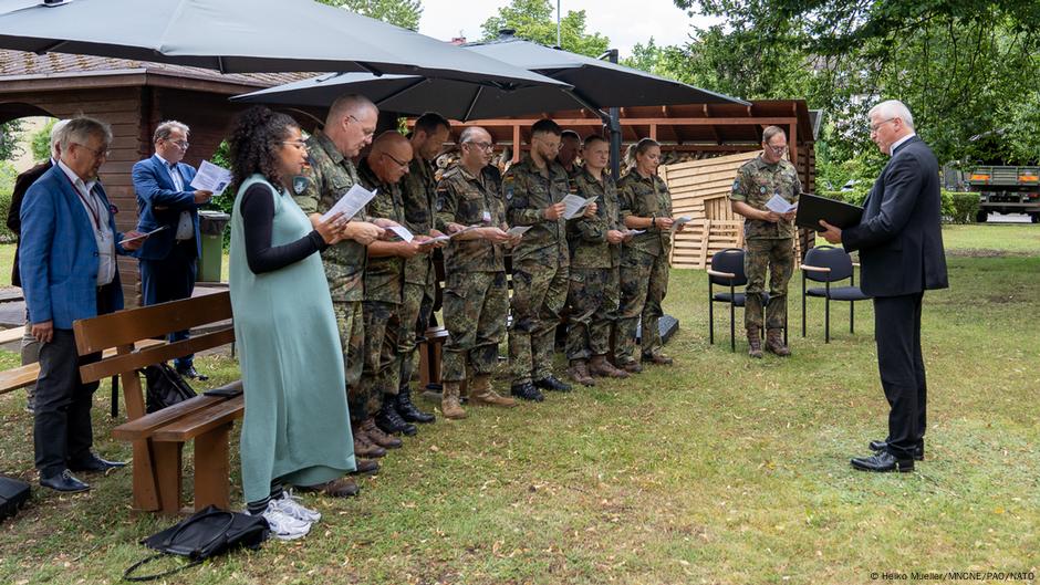 Die-Bundeswehr-im-Krieg-Milit-rseelsorger-bereiten-sich-darauf-vor