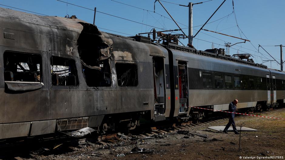 Атака "шахедів" на потяг: відомо про п'ятьох загиблих