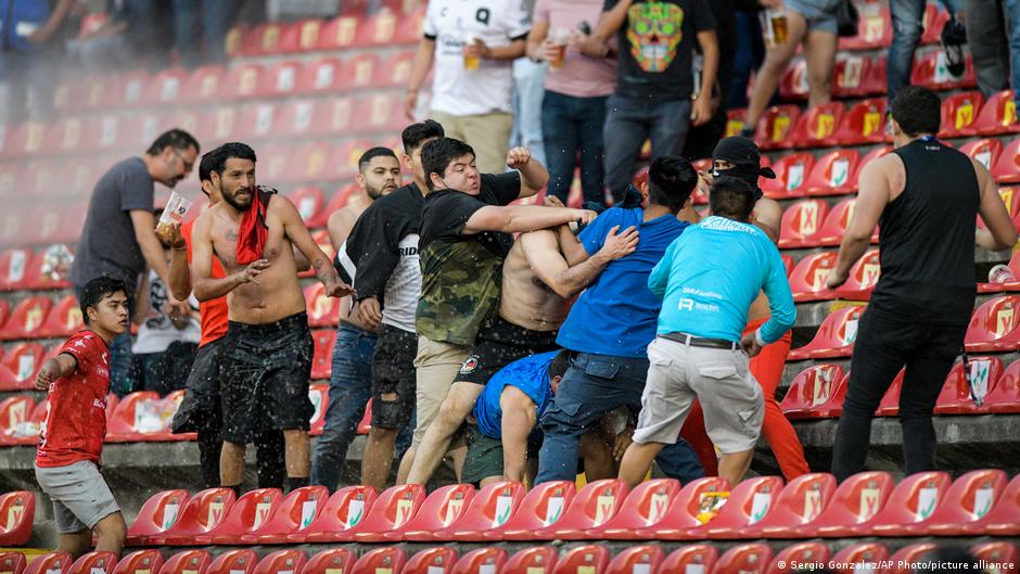 Las hondas raíces de la violencia en el fútbol sudamericano – DW – 28/08/2025