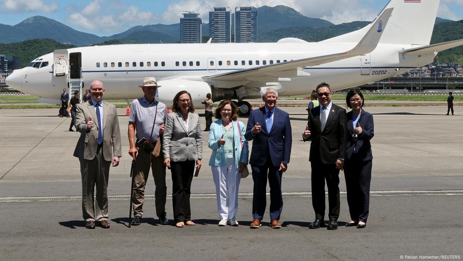 US Senators arrive in Taiwan amid tensions with China  DW  08/29/2025