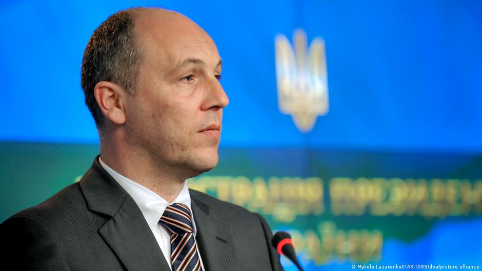 Рада просить Зеленського нагородити Парубія званням Героя України