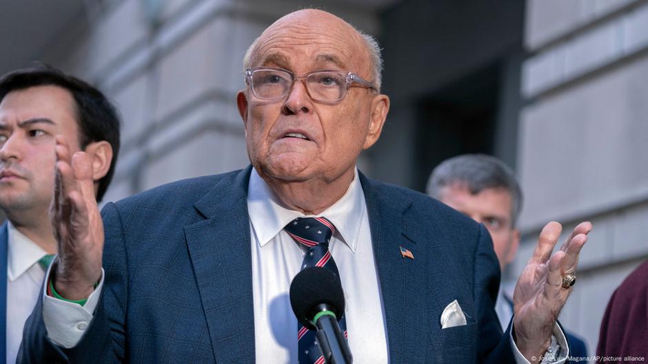 Rudy Giuliani seriously injured in car accident – DW – 08/31/2025