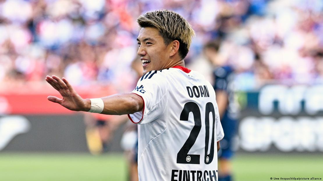 El japonés Ritsu Doan hizo diabluras en el Mundial de Qatar, y busca repetir en la Copa del Mundo 2026.