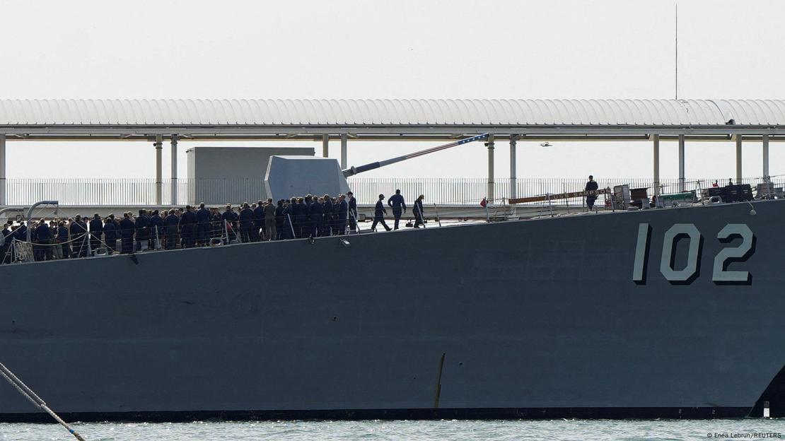 El destructor USS Sampson de la Armada de Estados Unidos atraca cerca de la entrada del canal de Panamá, en medio de una gran concentración de fuerzas navales estadounidenses en el Caribe y sus alrededores, Ciudad de Panamá (31.08.2025)