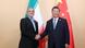 El presidente chino Xi Jinping junto a su homólogo iraní, Masoud Pezeshkian.