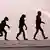 Mural con la evolución del ser humano.