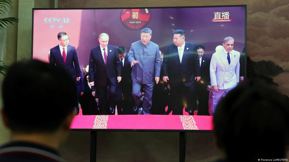 中國官媒中央電視台傳播」9.3「閱兵的畫面。 中國官媒中央電視台傳播」9.3「閱兵的畫面。