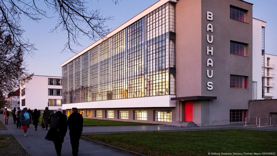 Fasada zgrade Bauhaus u Desauu poznata je u čitavom svetu
