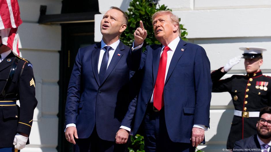 Poljski predsednik Karol Navrocki razgovarao je sa svojim američkim kolegom ubrzo nakon upada ruskih dronova u vazdušni prostor njegove zemlje